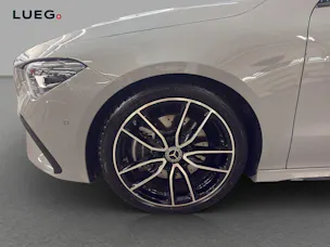 MERCEDES-BENZ CLA 200 - AMG / Rückfahrkamera / Ambiente-Licht / Volldigitales Display