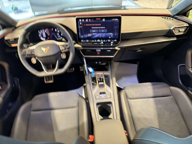 CUPRA LEON ST 2.0 TSi VZ 333PS 4Drive DSG-Automat