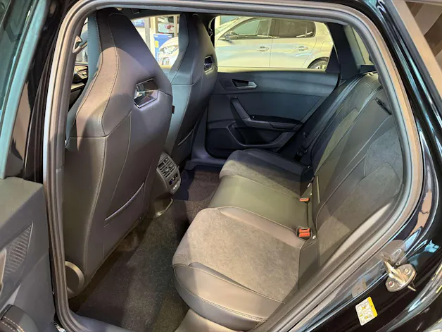 CUPRA LEON ST 2.0 TSi VZ 333PS 4Drive DSG-Automat