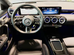 MERCEDES-BENZ CLA 45 S AMG 4Matic+ 8G-DCT