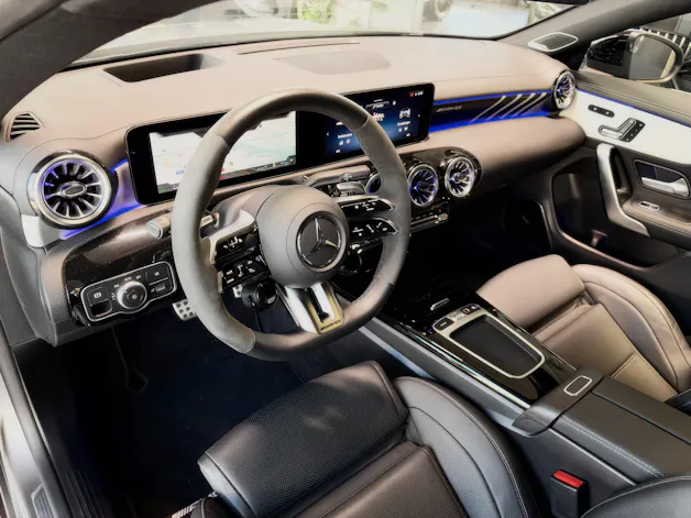 MERCEDES-BENZ CLA 45 S AMG 4Matic+ 8G-DCT
