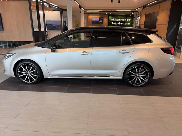 Toyota Corolla Touring Sports 2.0 HSD GR Sport e-CVT Automat