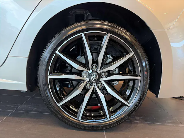 Toyota Corolla Touring Sports 2.0 HSD GR Sport e-CVT Automat