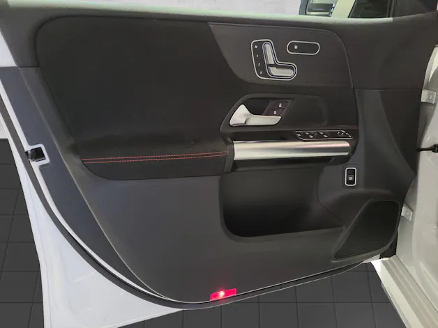 MERCEDES-BENZ B 220 4M AMG W247
