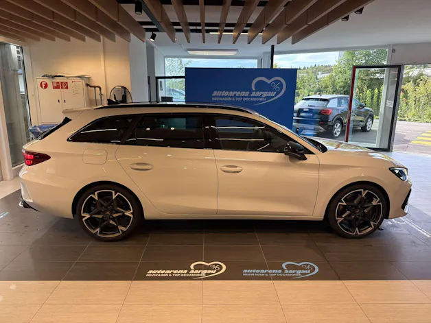 CUPRA LEON ST 2.0 TSi VZ 333PS 4Drive DSG-Automat