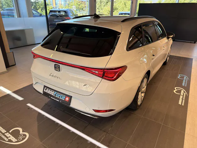 SEAT Leon ST 1.5 eTSi mHEV FR DSG-Automat