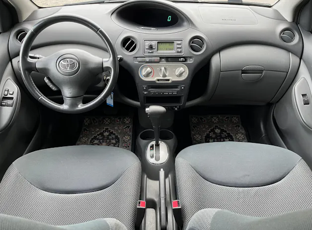 Toyota Yaris 1.3 Linea Sol