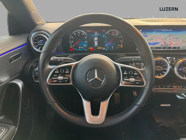 MERCEDES-BENZ CLA Shooting Brake 200 Progressive 7G-DCT