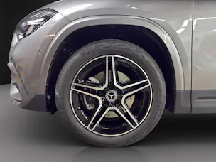 MERCEDES-BENZ GLA 220d 4Matic 8G-DCTSwiss Star