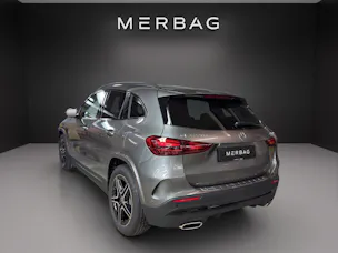MERCEDES-BENZ GLA 220d 4Matic 8G-DCTSwiss Star