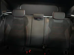 MERCEDES-BENZ GLA 220d 4Matic 8G-DCTSwiss Star