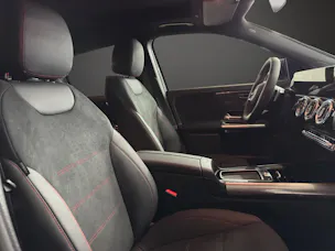 MERCEDES-BENZ GLA 220d 4Matic 8G-DCTSwiss Star