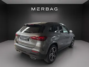 MERCEDES-BENZ GLA 220d 4Matic 8G-DCTSwiss Star
