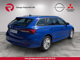 SKODA Octavia Combi 2.0 TDI Ambition DSG