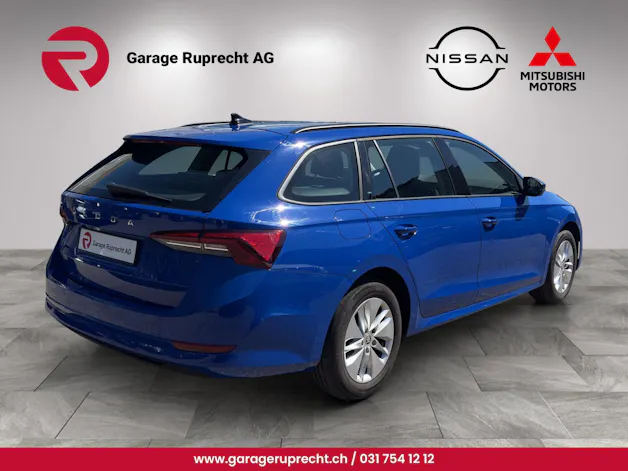 SKODA Octavia Combi 2.0 TDI Ambition DSG