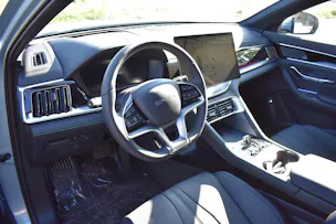 BYD Seal U DM-i Design AWD