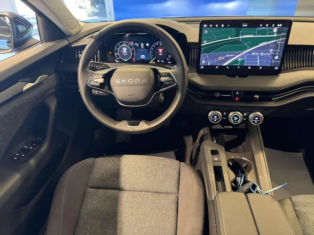 SKODA Superb Combi 1.5 eTSI mHEV Essence DSG-Automat