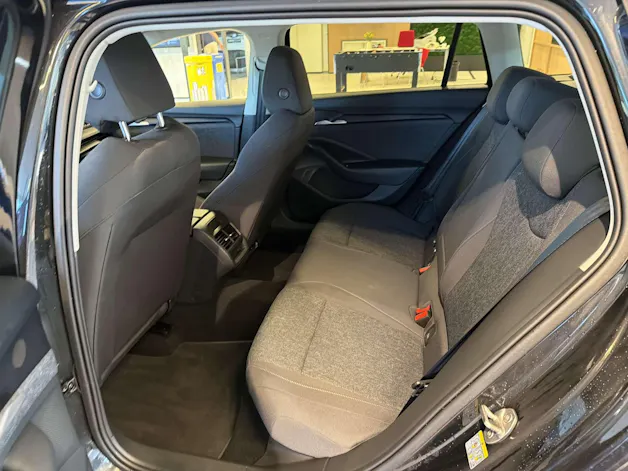 SKODA Superb Combi 1.5 eTSI mHEV Essence DSG-Automat