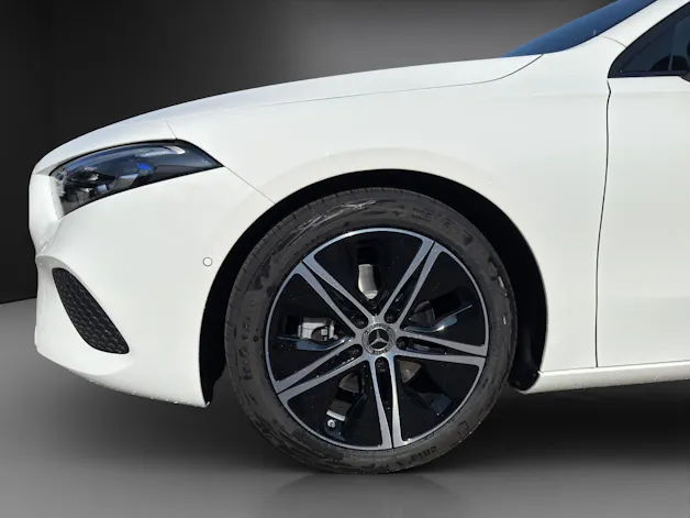 MERCEDES-BENZ A 200 Night Star 7G-DCT