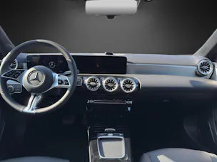 MERCEDES-BENZ A 200 Night Star 7G-DCT