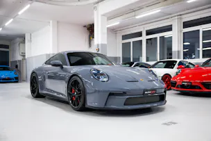PORSCHE 911 GT3 Touring PDK 2+2 Jahre Garantie