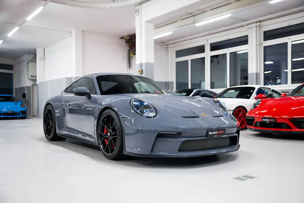 PORSCHE 911 GT3 Touring PDK 2+2 Jahre Garantie