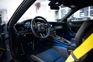 PORSCHE 911 GT3 Touring PDK 2+2 Jahre Garantie