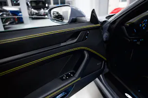 PORSCHE 911 GT3 Touring PDK 2+2 Jahre Garantie