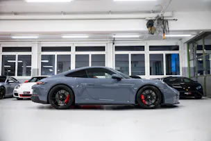PORSCHE 911 GT3 Touring PDK 2+2 Jahre Garantie