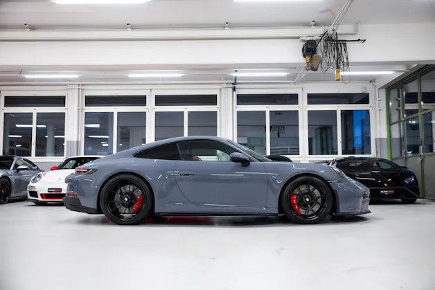 PORSCHE 911 GT3 Touring PDK 2+2 Jahre Garantie