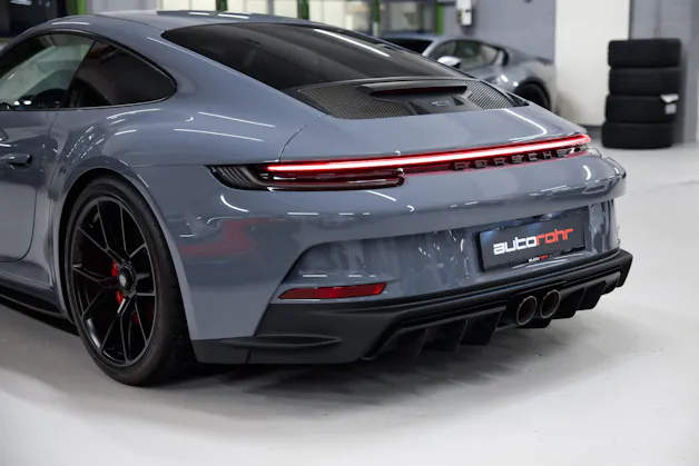 PORSCHE 911 GT3 Touring PDK 2+2 Jahre Garantie