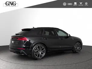 AUDI Q8 55 TFSI quattro tiptronic