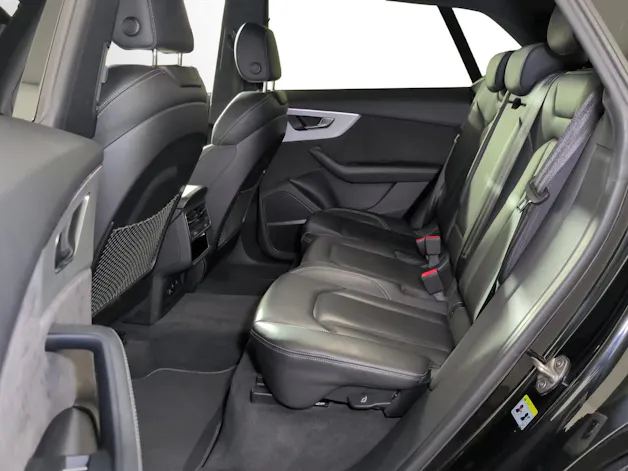AUDI Q8 55 TFSI quattro tiptronic