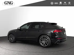 AUDI Q8 55 TFSI quattro tiptronic