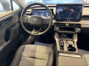 Toyota RAV-4 2.5 HSD Trend e-CVT AWD NEUES MODELL Automat
