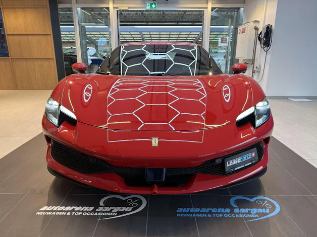 FERRARI 296 GTB 830PS Automat