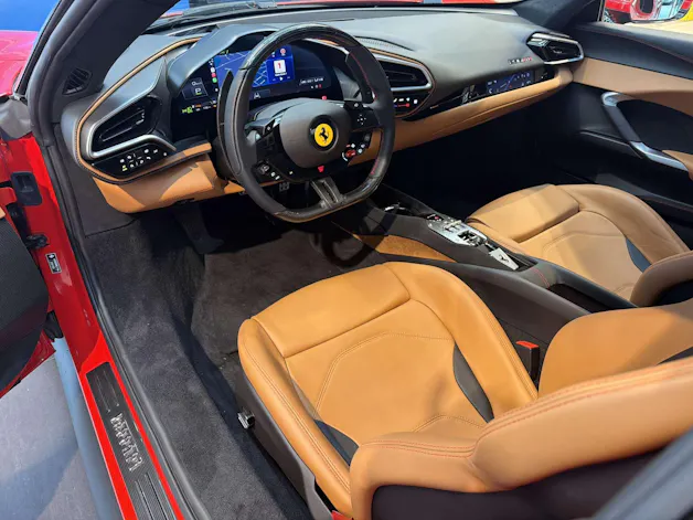 FERRARI 296 GTB 830PS Automat