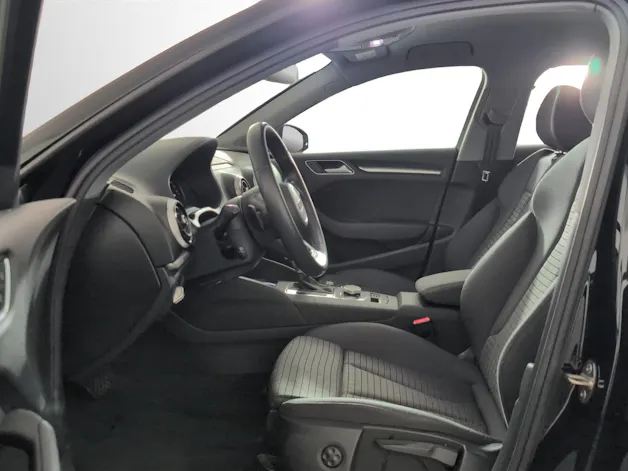 AUDI A3 Sportback 1.5 TFSI S-tronic Sport