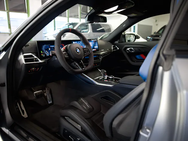 BMW M2 Steptronic LCI *Schalensitze*