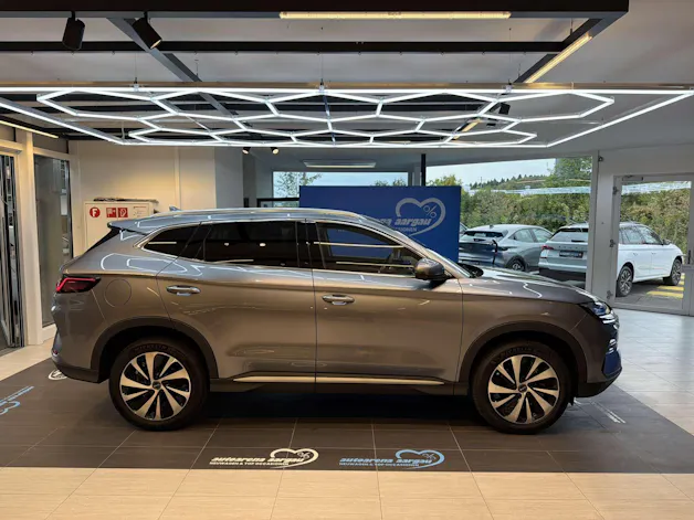 BYD Seal U DM-i Design AWD 324PS Automat