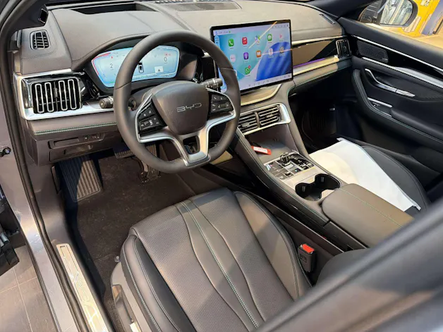BYD Seal U DM-i Design AWD 324PS Automat