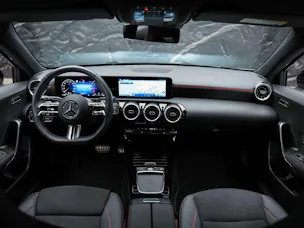 MERCEDES-BENZ A 200 AMG Line d 8G-DCT *Facelift*Werksgarantie*Multibeam LED