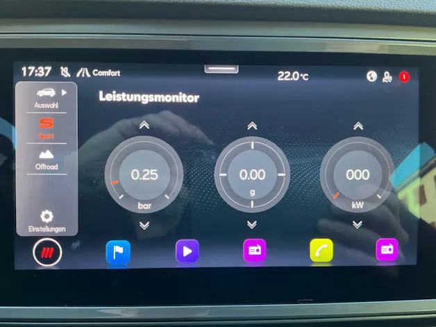 CUPRA Ateca VZ 4 DRIVE *** PANORAMAGLASDACH & ANHÄNGEKUPPLUNG ***