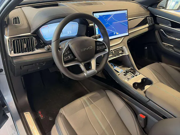 BYD Seal U DM-i PHEV Design AWD 324PS Automat