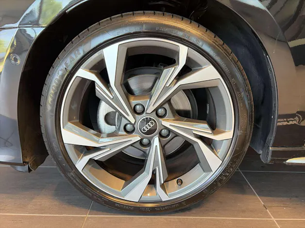 AUDI A3 Limousine 35 TFSi S-Line S-Tronic Automat