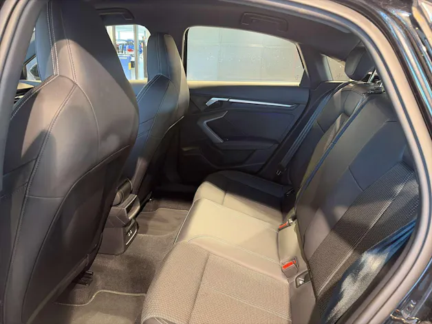 AUDI A3 Limousine 35 TFSi S-Line S-Tronic Automat