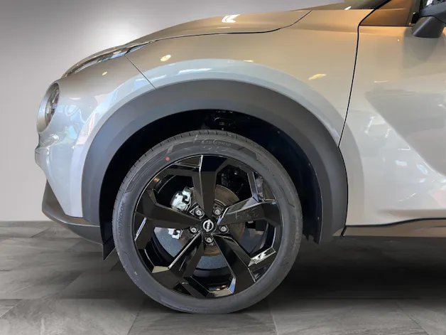 NISSAN Juke 1.6 Hybrid Tekna