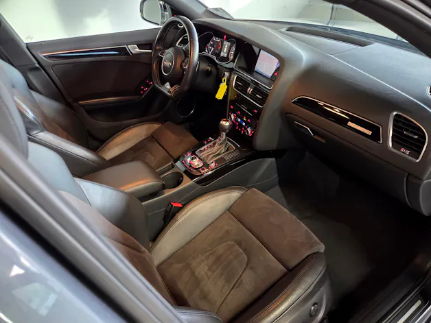 AUDI S4 Avant 3.0 V6 TFSI quattro S-Tronic