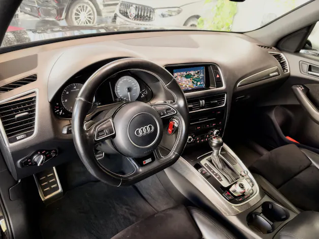 AUDI SQ5 3.0 TDI quattro tiptronic