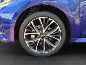 Toyota Yaris 1.5 VVT-i HSD Trend